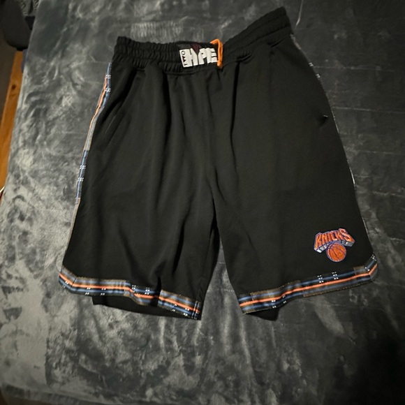 NWOT NBA LAB Two Hype Black Colorful Print New York KNICKS Shorts Mens Large - Picture 2 of 6